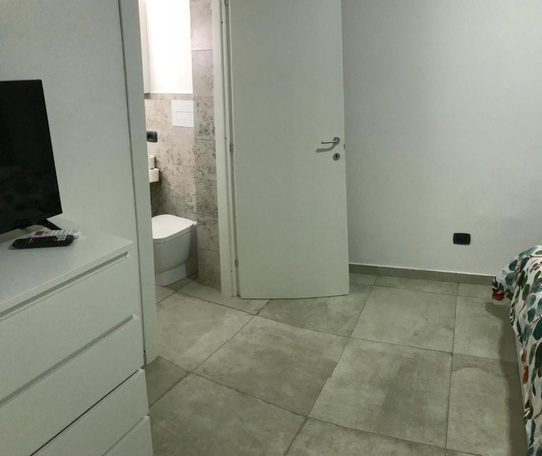 那不勒斯 Nadyle House酒店 外观 照片