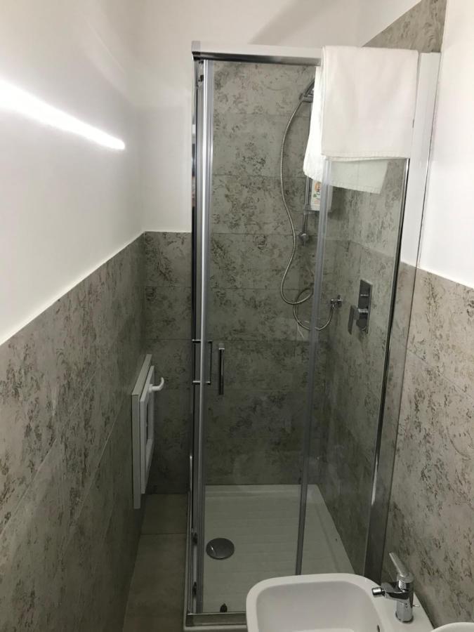 那不勒斯 Nadyle House酒店 外观 照片