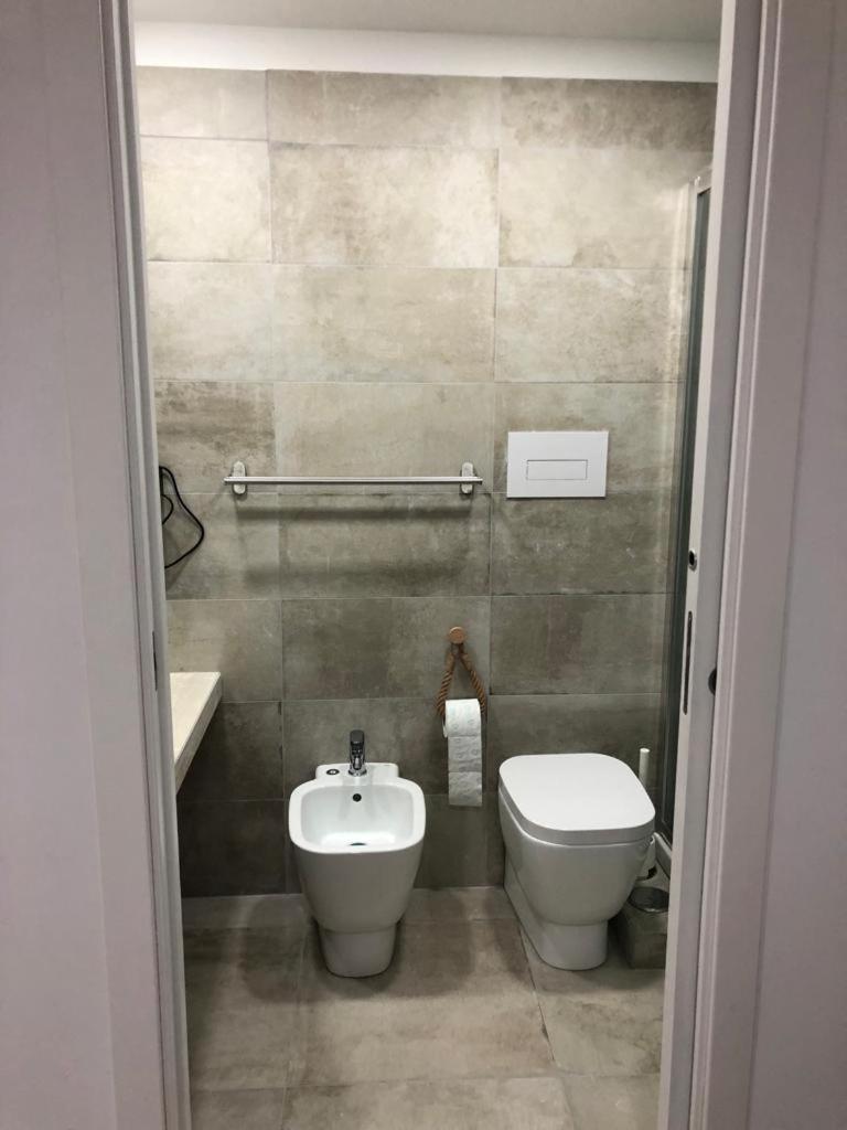那不勒斯 Nadyle House酒店 外观 照片