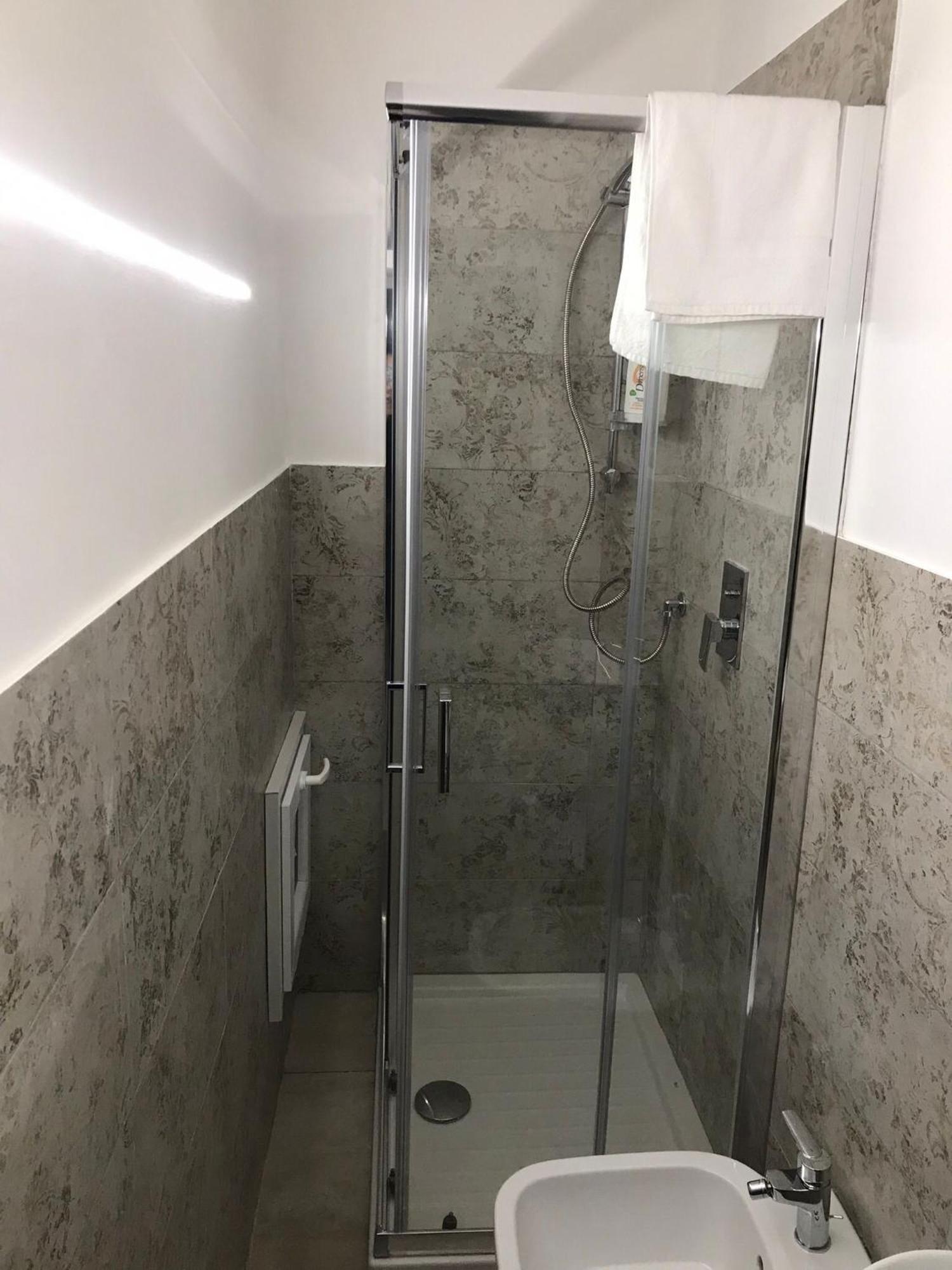 那不勒斯 Nadyle House酒店 外观 照片